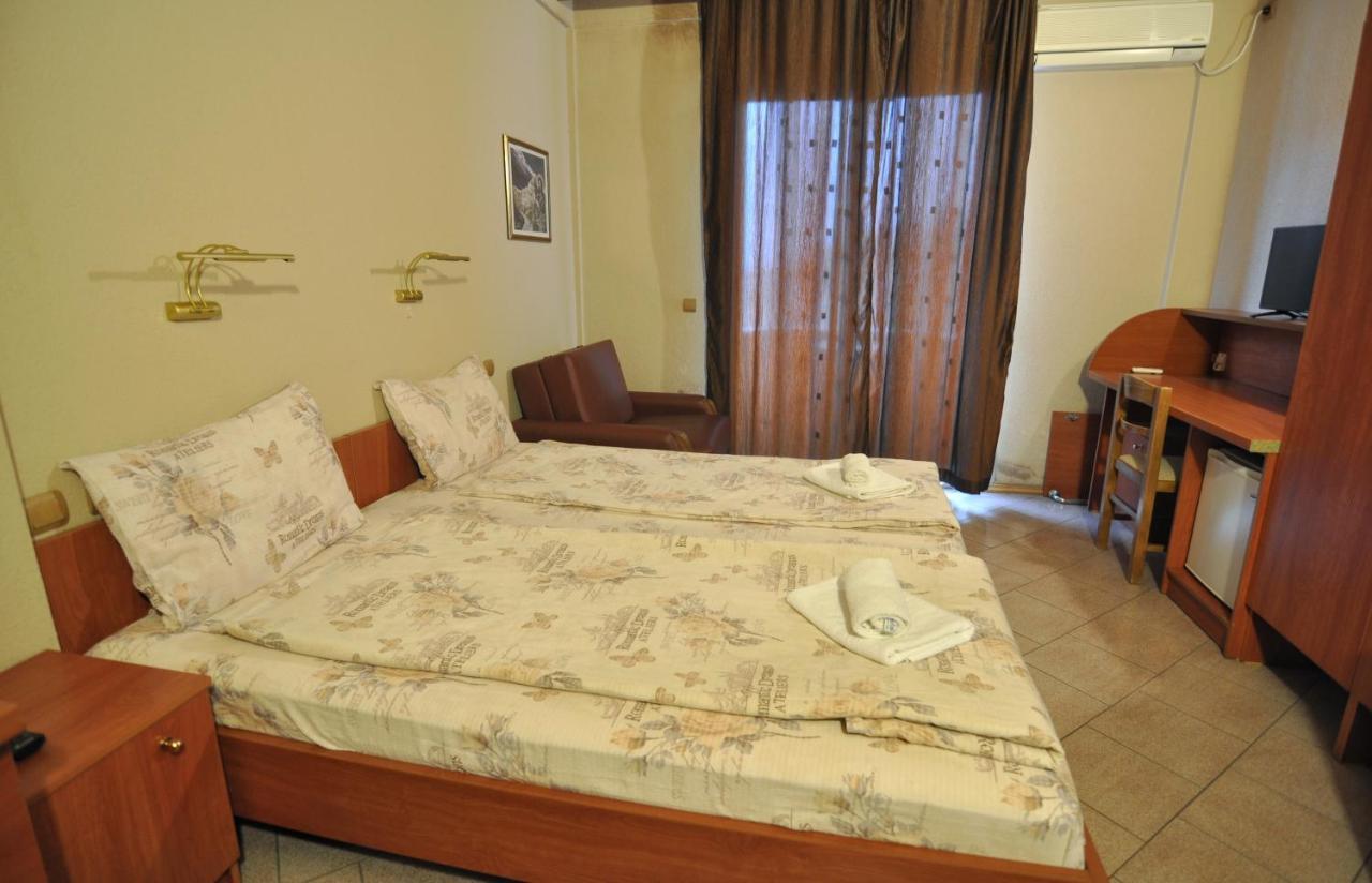 Villa Forum Ohrid Bagian luar foto