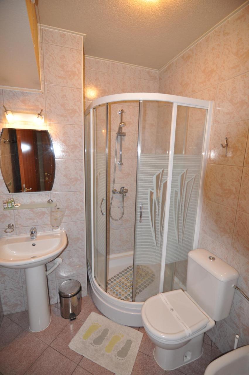 Villa Forum Ohrid Bagian luar foto