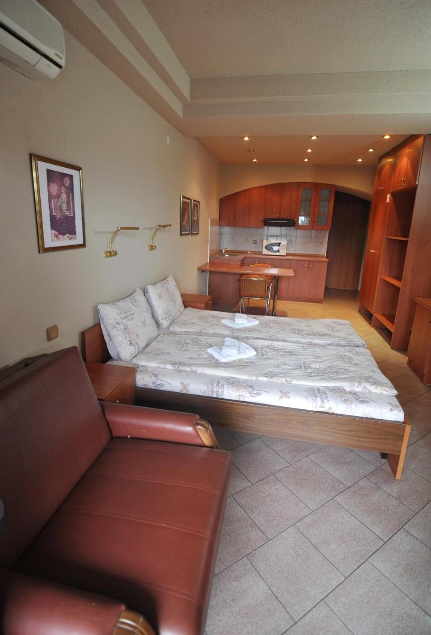 Villa Forum Ohrid Bagian luar foto